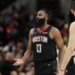 Obrazek przedstawia lidera Houston, Jamesa Hardena