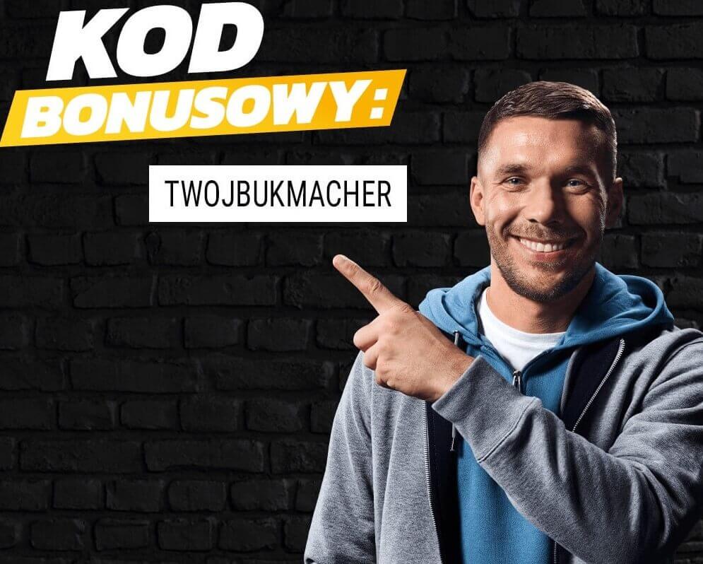 Dwie dychy bez depozytu od Totolotka. Tylko dzisiaj! Obrazek przedstawia Lukasa Podolskiego reklamującego promocję Totolotka