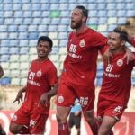 Na zdjęciu zawodnicy Shan United